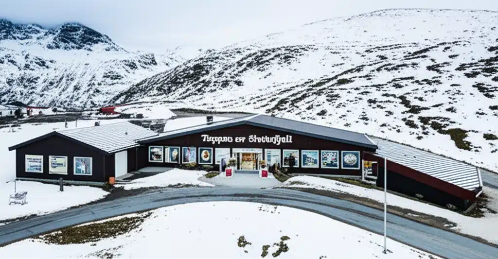 Toppen av Slettefjell 1 Slettefjell topp: Fantastisk utsikt og naturskjønnhet i Norge